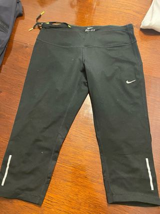 Malla leggings nike negro  nuevo talla M