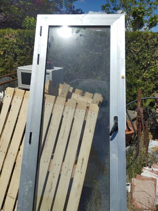 Puerta lavadero de aluminio 