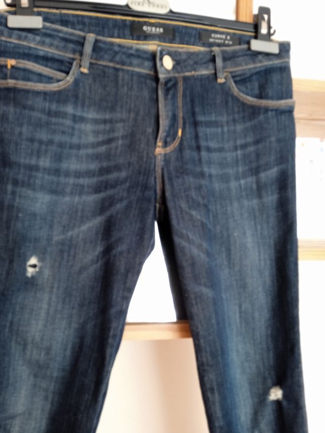 Vaqueros sofisticados Guess