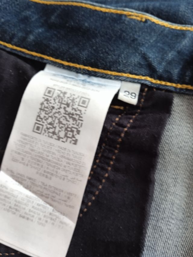 Vaqueros sofisticados Guess