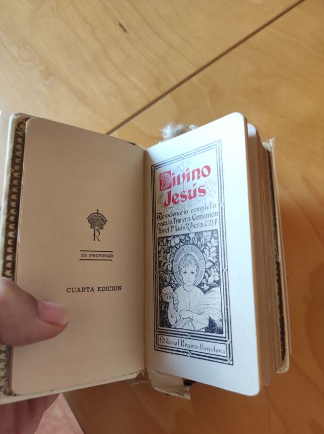 LIBRO COMUNION ANTIGUO