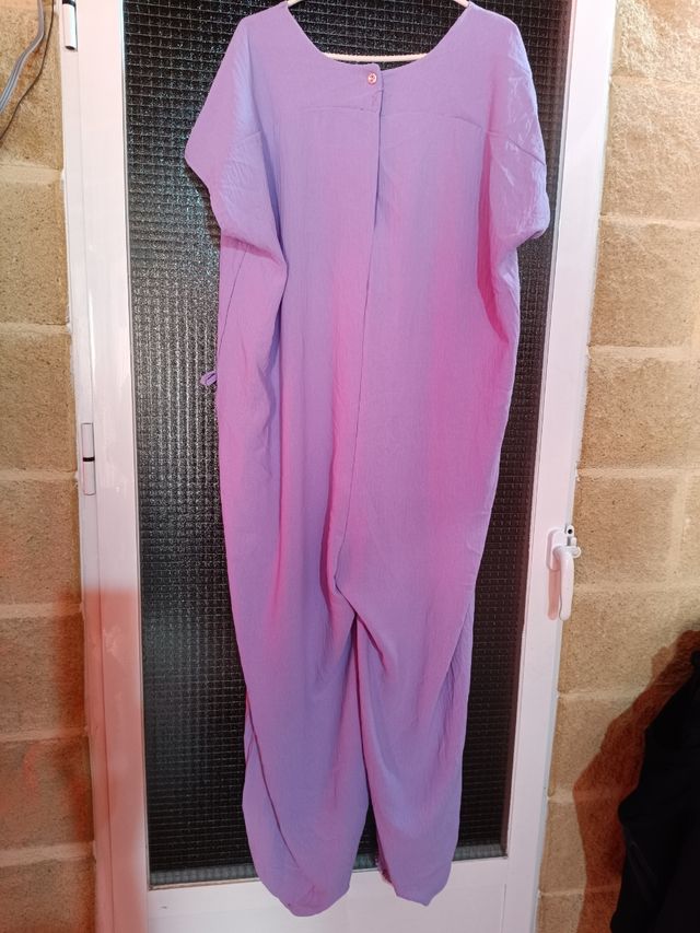 Mono lila mujer talla 5 XL/ 50 NUEVO