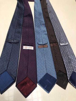 Corbatas loewe