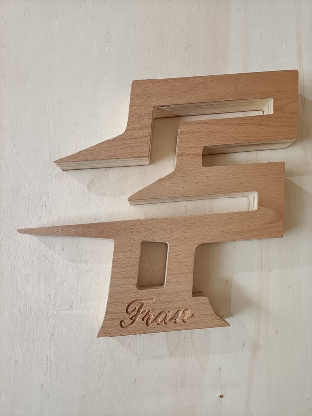 Letra o nombre en madera personalizado