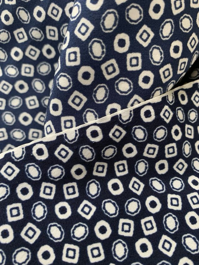 2 tagli grandi di splendida Seta pura di como