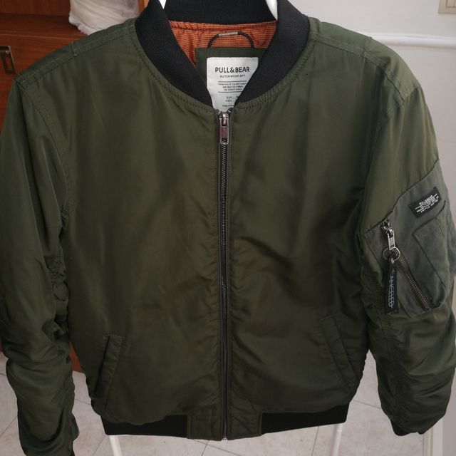 Cazadora bomber pull&bear 