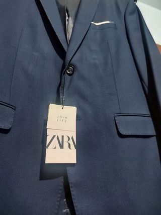 Traje Zara talla 52