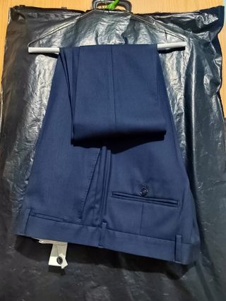 Traje Zara talla 52