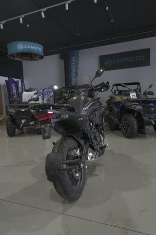  BENELLI TRK 502 GRIS