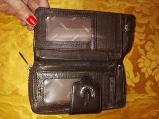 Billetera de cuero marrón