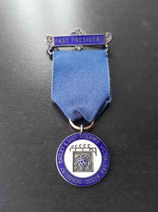 Medalla plata de ley