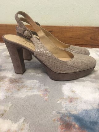 Tacones UNISA