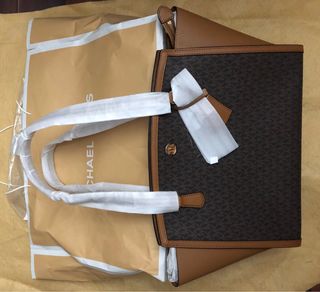 bolso de lujo de piel. Michael. kors a estrenar