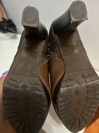 Zapatos de plataforma marrones 