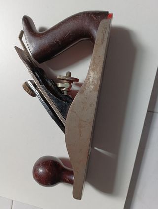 Cepillo carpintero antiguo