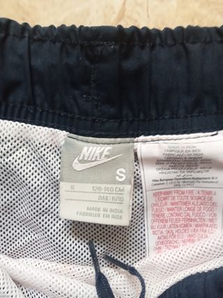 Pantalón corto Nike, talla S