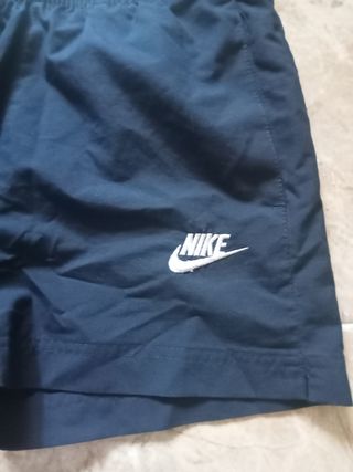 Pantalón corto Nike, talla S