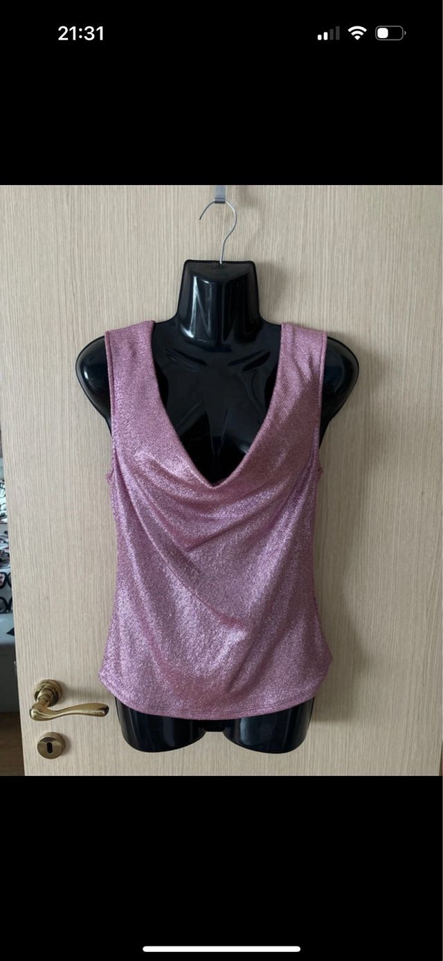 Top metallizzato rosa GUESS