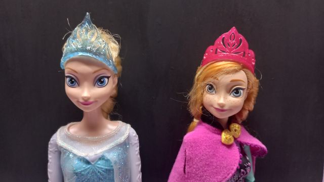 Muñecas Frozen, Anna patinadora y Elsa