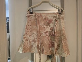 Falda corta Stradivarius talla L sin estrenar