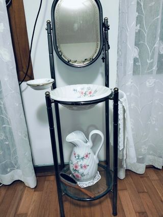 Lavabo camera antico