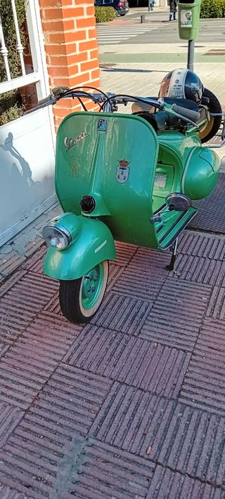 Vespa faro bajo 1951