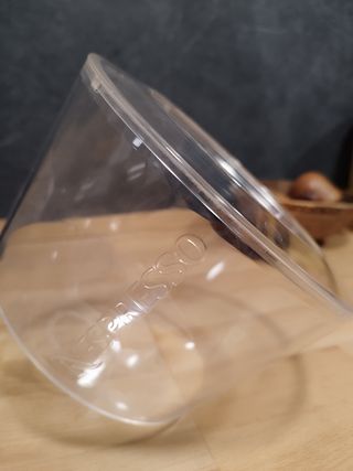 Contenedor de cápsulas y otros