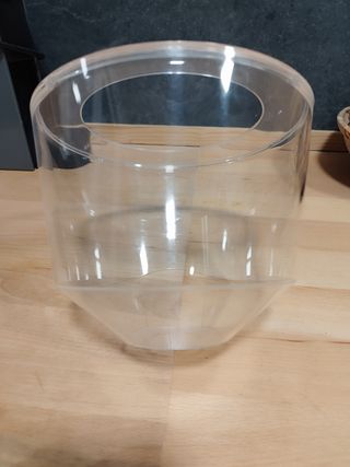 Contenedor de cápsulas y otros