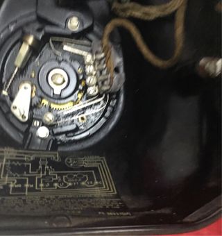 Antiguo teléfono baquelita español SESA CTNE