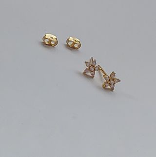 Mini pendientes estrella 5 puntas 0,5mm