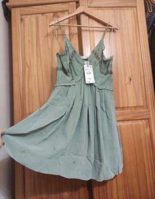 Vestido ceremonia Zara nuevo 79€