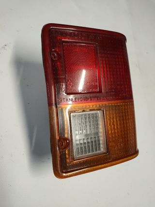 ✅PILOTO TRASERO DERECHO MITSUBISHI PAJER