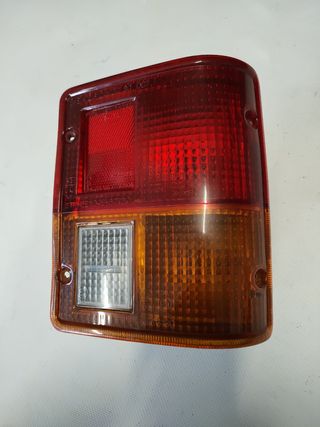 ✅PILOTO TRASERO DERECHO MITSUBISHI PAJER