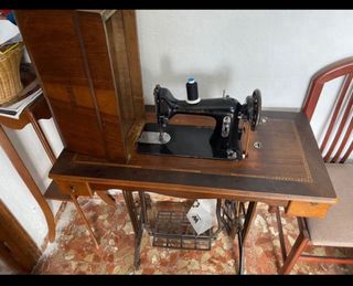 Maquina de coser antigua