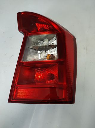 ✅PILOTO TRASERO DERECHO KIA CARENS '09