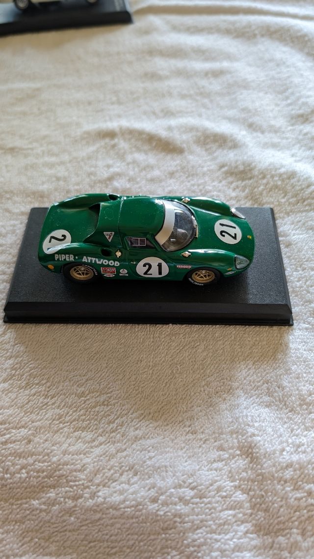 Modellino Su Base Ferrari 250 LM, verde usato