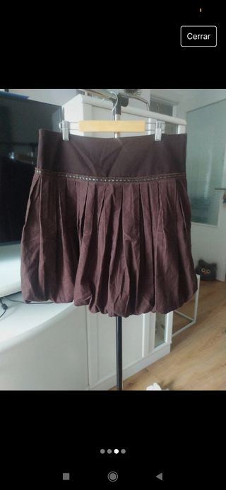Falda plisada abombada de panilla 