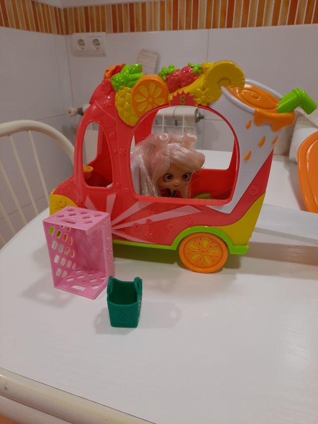 Shopkins ,camion ,muñeca, cestas