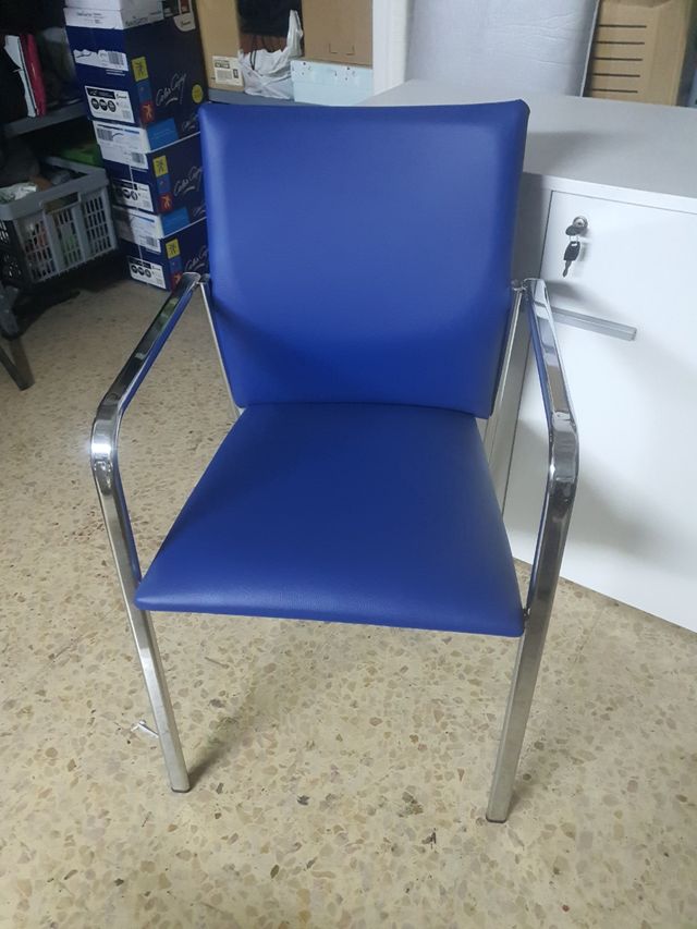 Silla azul polipiel nueva a estrenar
