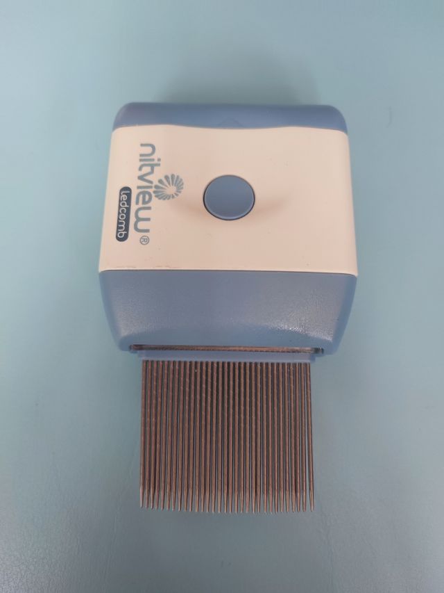 Liendrera Antipiojos con luz UV