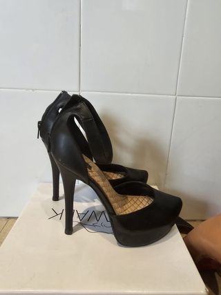 sandalias negras tacón Bershka T38 tacón 13cm