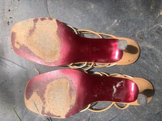 Sandalias tiras tonos camel