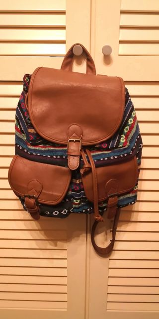 Mochila loneta étnica. Sin usar.