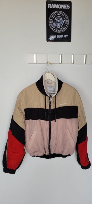 Cazadora Bershka oversize talla L