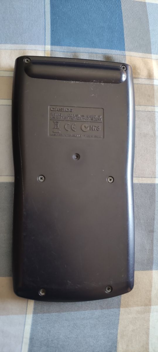 Calculadora Casio fx-82MS