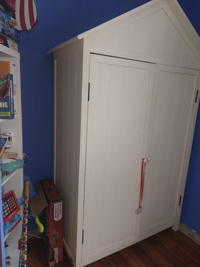 Armario infantil con cajonera