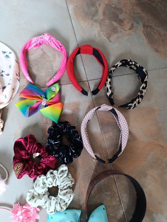 Lote cosas pelo y adornos 