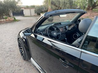 Volkswagen Beetle Cabrio 220cv EXCLUSIVE R-LINE