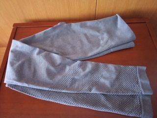 Lote de ropa deportiva niña.