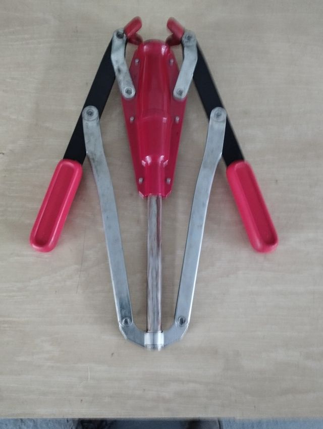 Encorchadora manual botellas